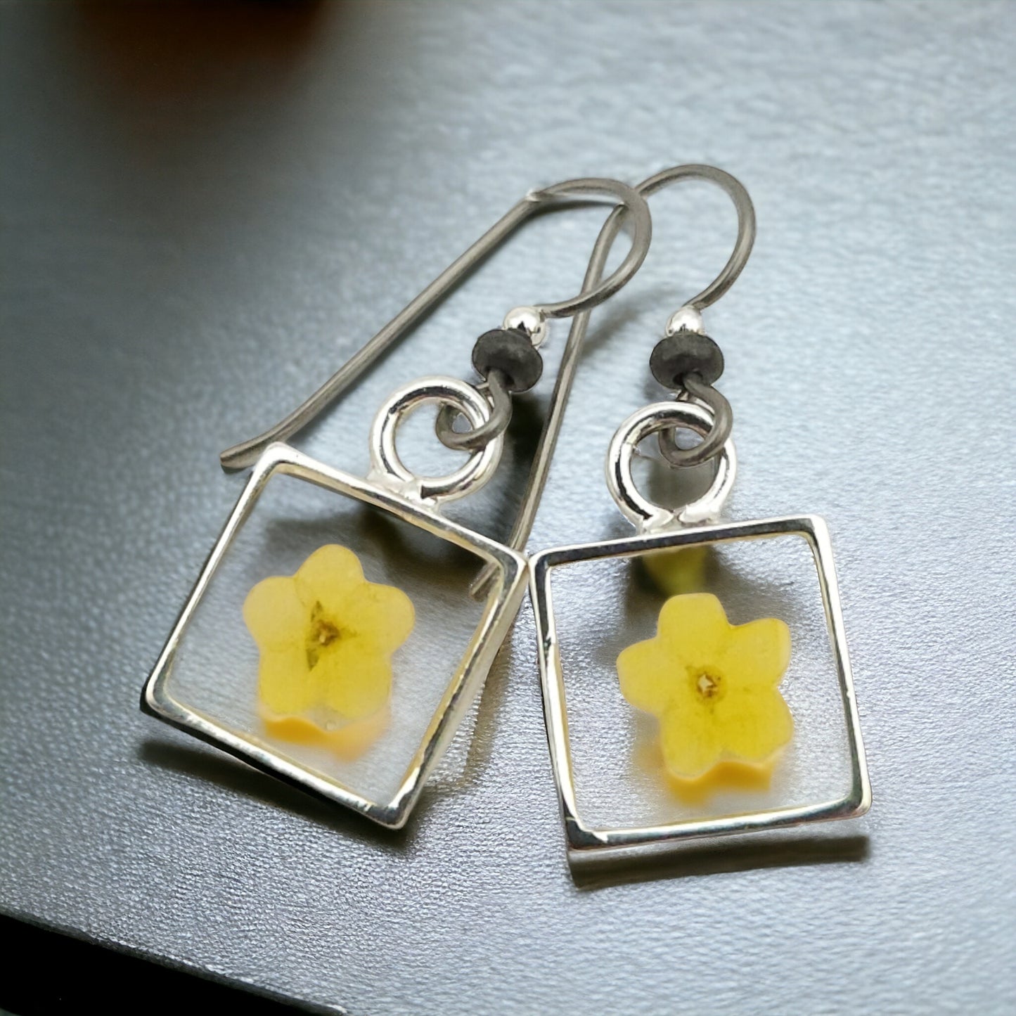 Forget-me-nots Yellow Flower Earrings In Small Silver Bezel
