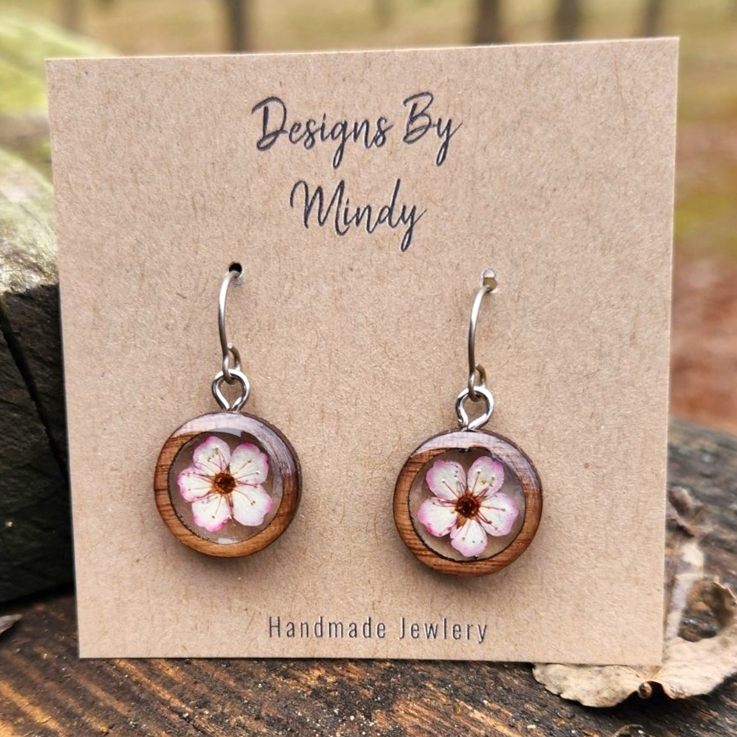 White with pink edge Flower Earrings In Wood Bezel