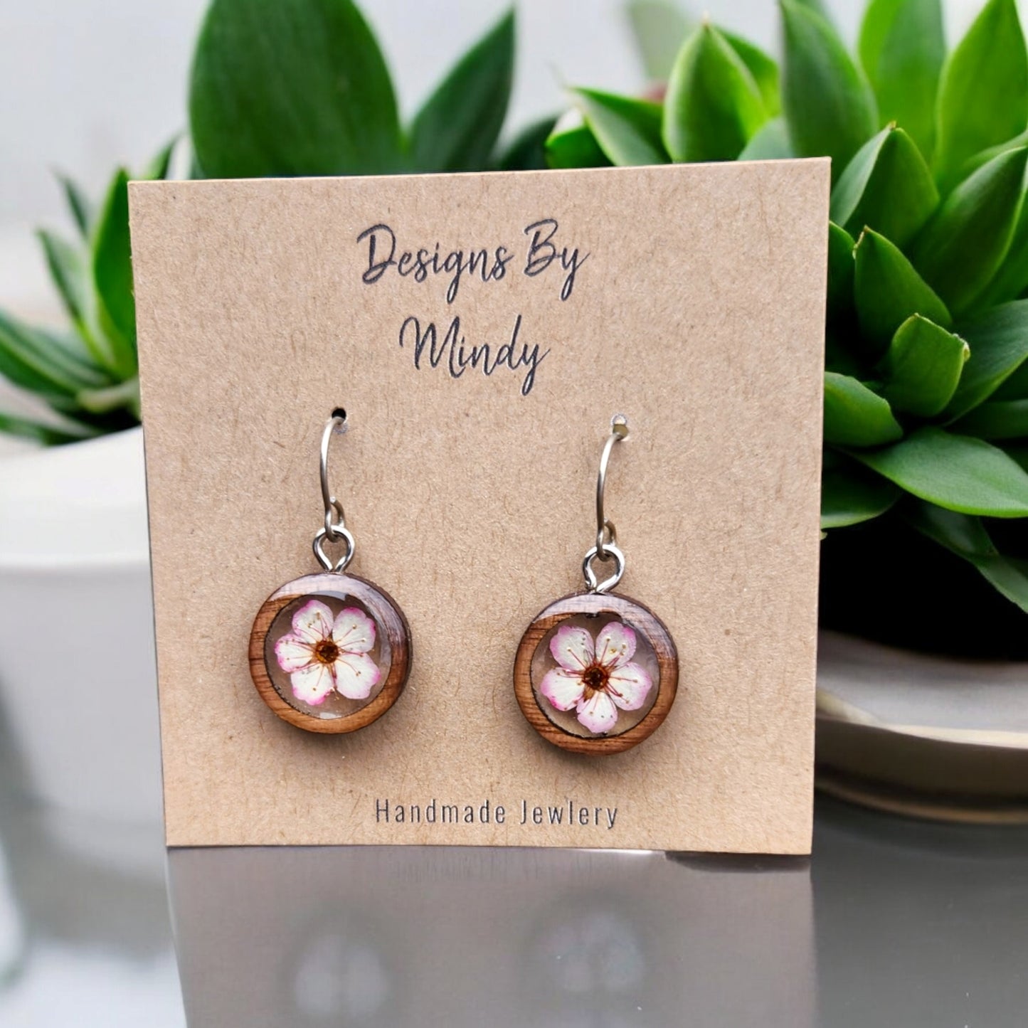 White with pink edge Flower Earrings In Wood Bezel